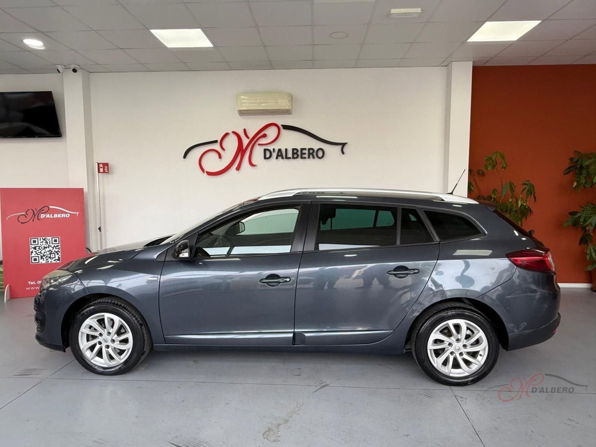 Renault Mégane SporTour 1.5 dCi 110CV SporTour Limited (4)