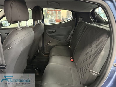 Lancia Ypsilon 1.0 FireFly 5 porte S&S Hybrid Alberta Ferretti (9)