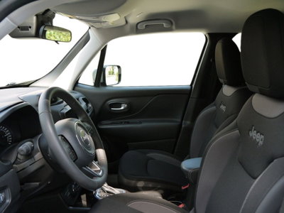 Jeep Renegade 1.3 T4 190CV PHEV 4xe AT6 Limited (10)