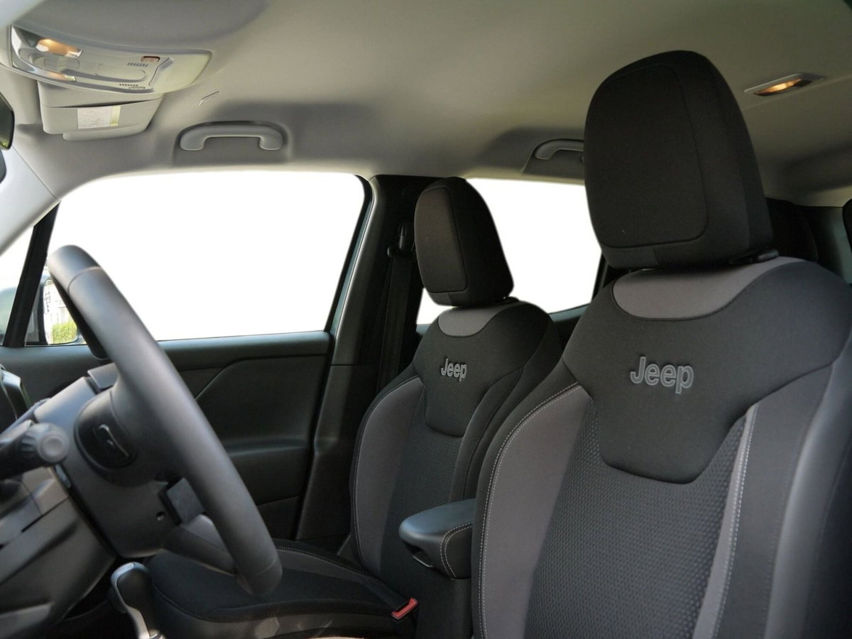 Jeep Renegade 1.3 T4 190CV PHEV 4xe AT6 Limited (9)