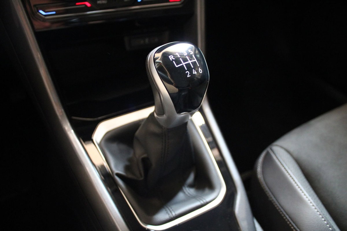 Volkswagen T-Roc 1.0 TSI Style (12)