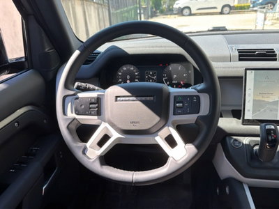 Land Rover Defender 110 3.0D I6 200 CV AWD Auto S (12)