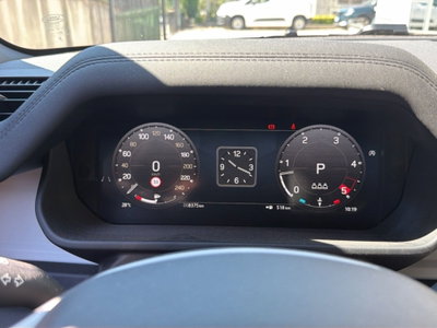 Land Rover Defender 110 3.0D I6 200 CV AWD Auto S (13)
