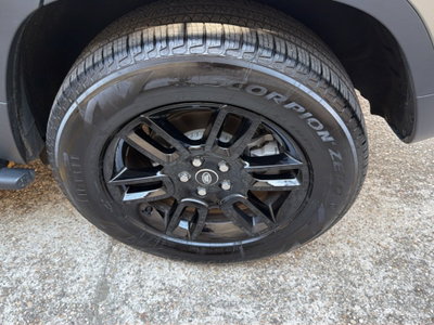 Land Rover Defender 110 3.0D I6 200 CV AWD Auto S (9)