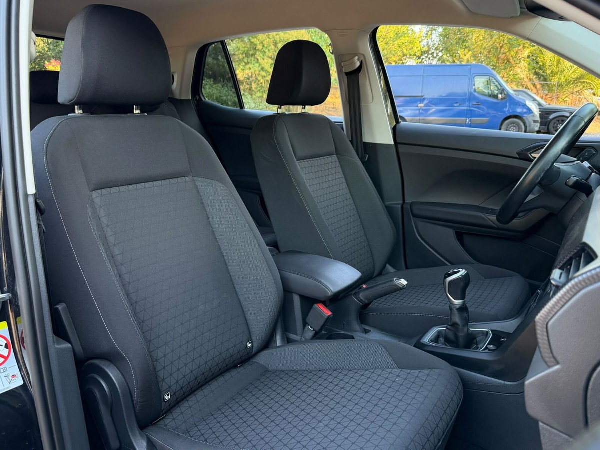 Volkswagen T-Cross 1.0 TSI Sport (10)