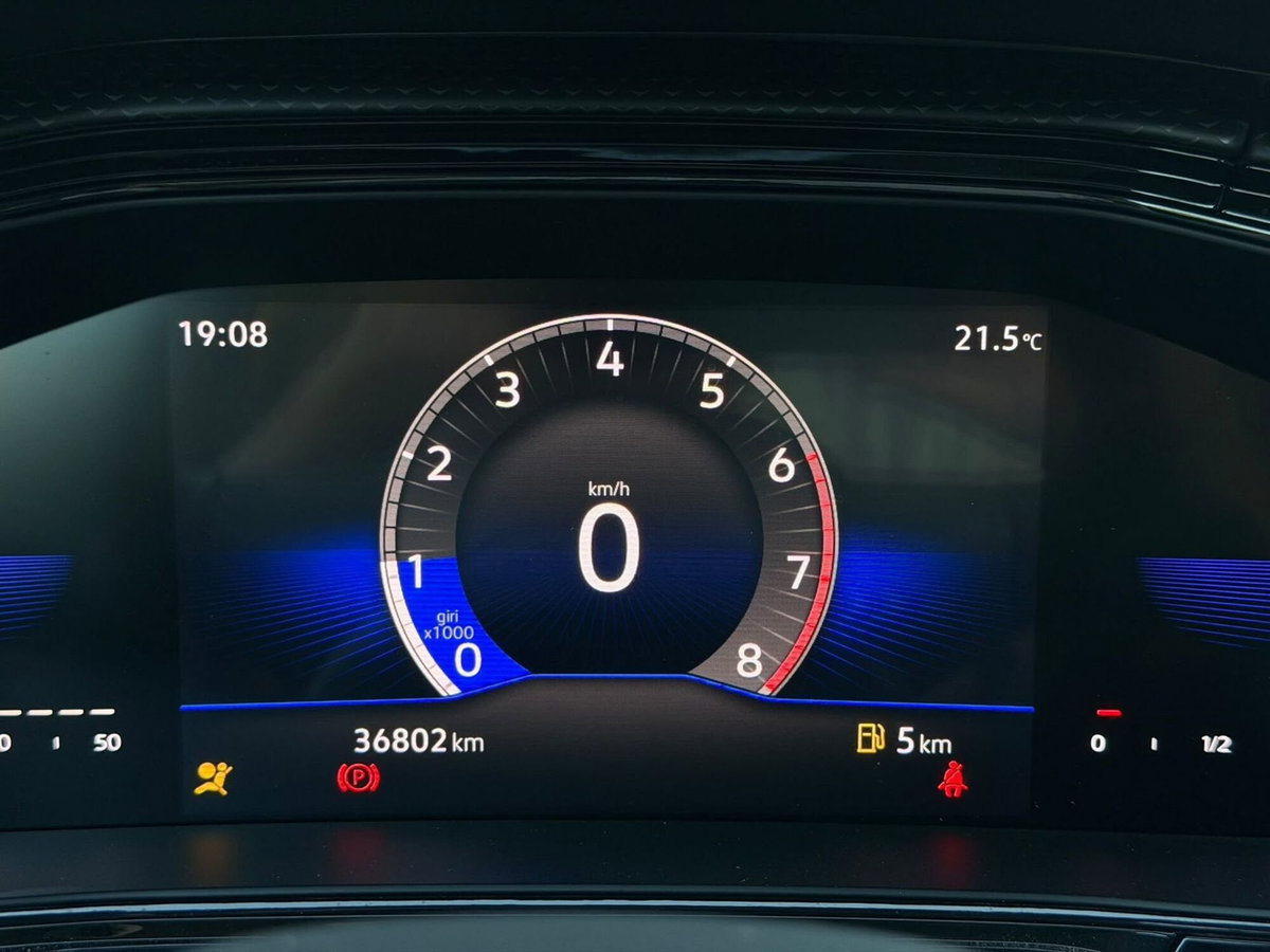 Volkswagen T-Cross 1.0 TSI Sport (12)