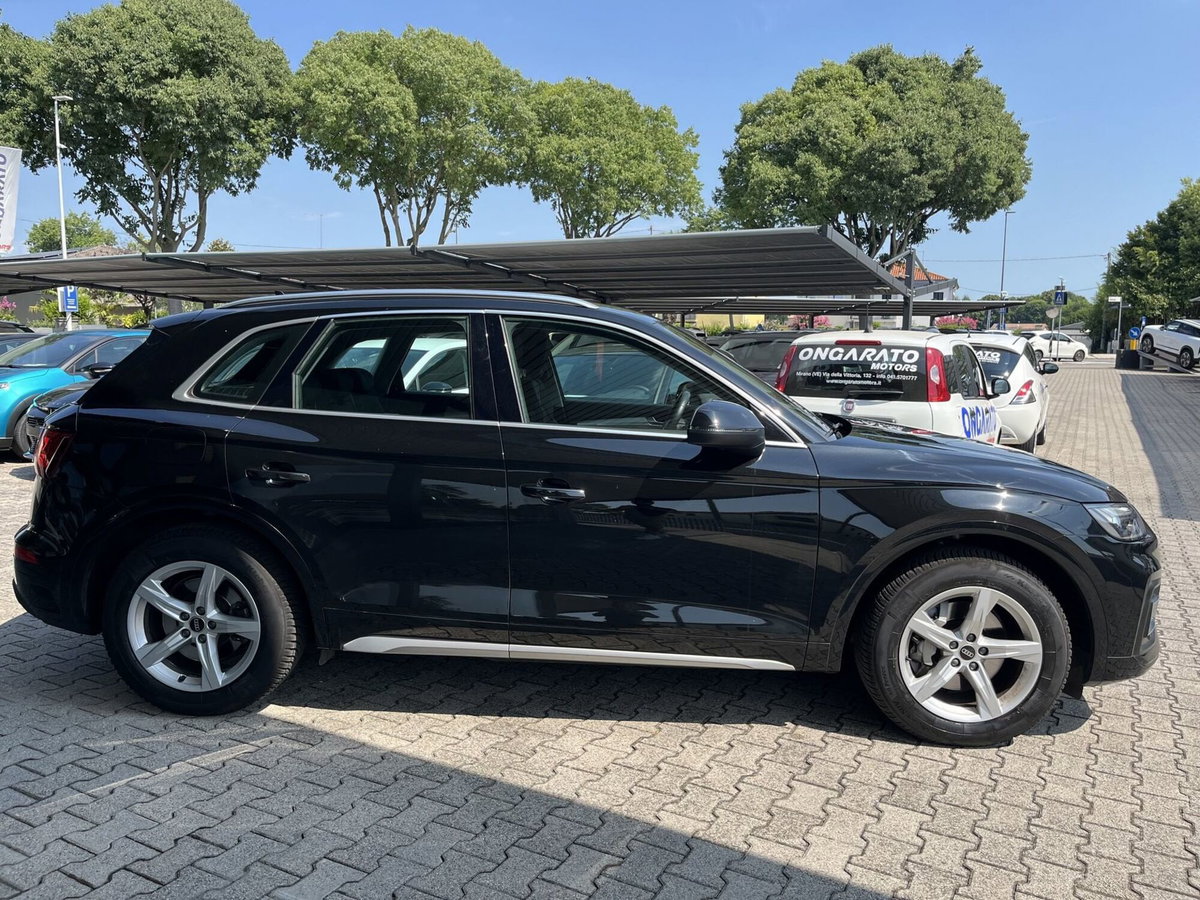 Audi Q5 35 TDI S tronic Business Advanced (4)