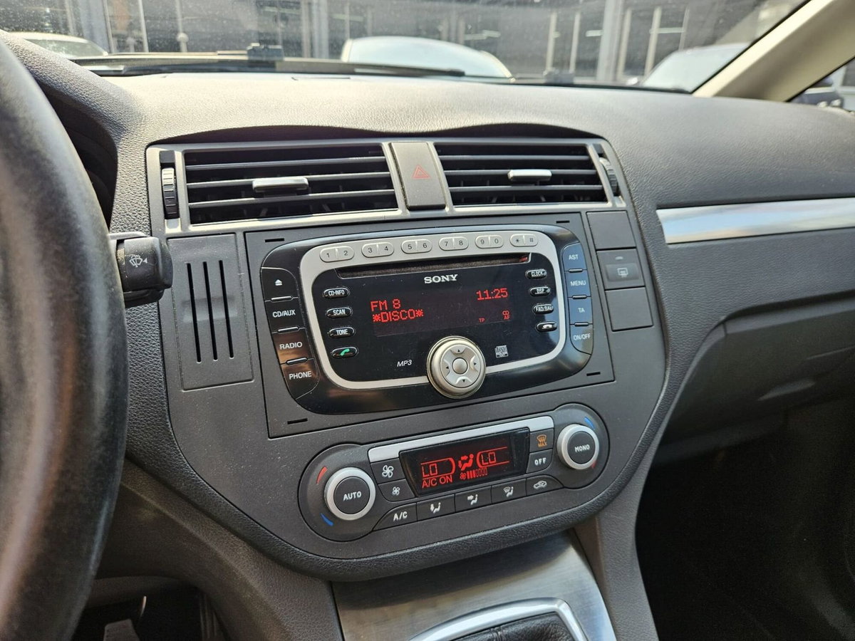 Ford C-Max 1.8 125 CV Titanium (13)