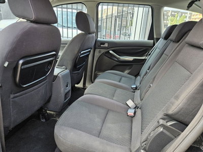 Ford C-Max 1.8 125 CV Titanium (8)