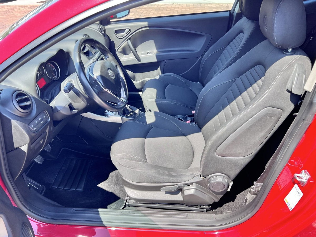 Alfa Romeo MiTo 1.3 JTDm 95 CV S&S Super (5)