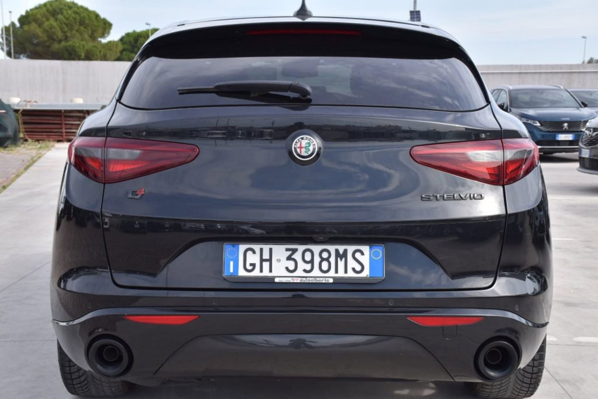 Alfa Romeo Stelvio Stelvio 2.2 Turbodiesel 210 CV AT8 Q4 Veloce (5)