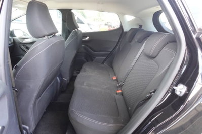 Ford Fiesta 1.1 75 CV 5 porte Titanium (2)