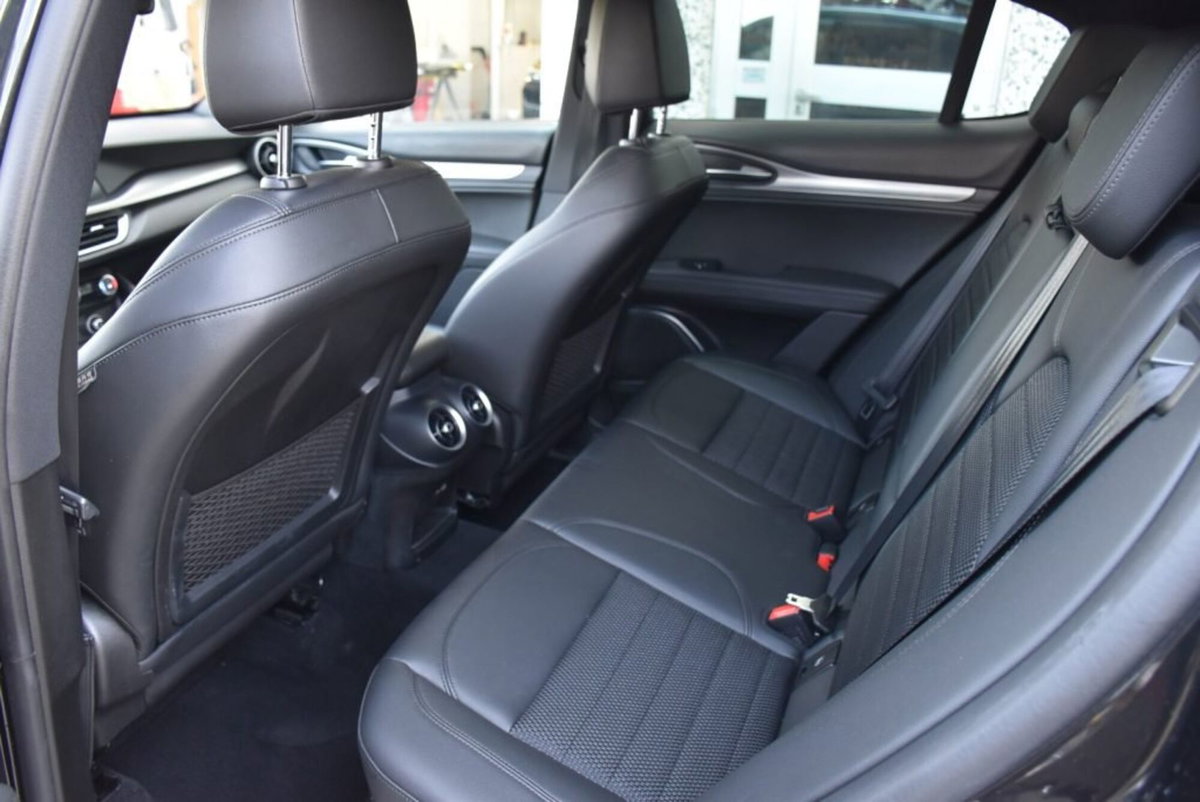Alfa Romeo Stelvio Stelvio 2.2 Turbodiesel 160 CV AT8 RWD Sprint (15)