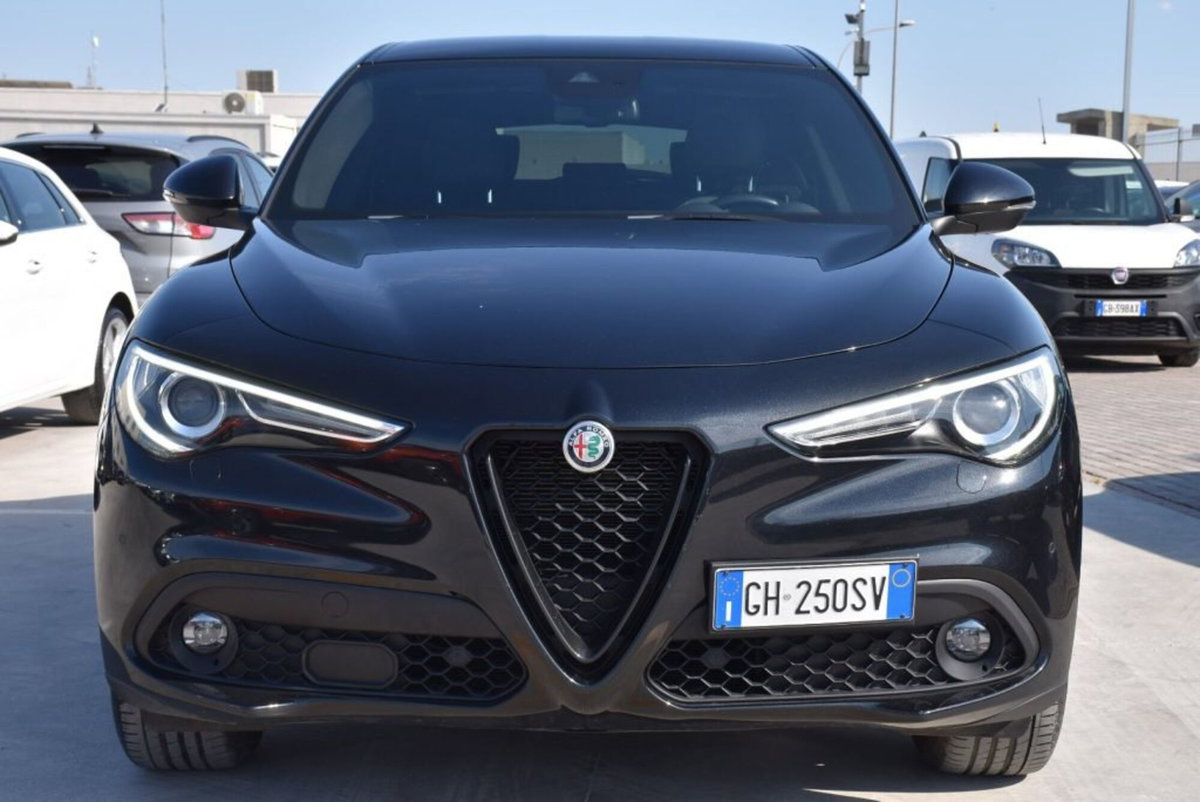 Alfa Romeo Stelvio Stelvio 2.2 Turbodiesel 160 CV AT8 RWD Sprint (2)