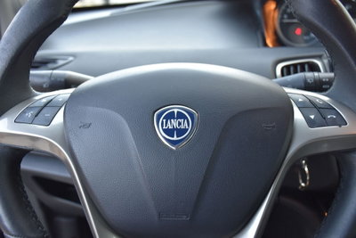Lancia Ypsilon 1.2 69 CV 5 porte GPL Ecochic Gold (11)
