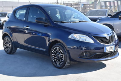 Lancia Ypsilon 1.2 69 CV 5 porte GPL Ecochic Gold (3)