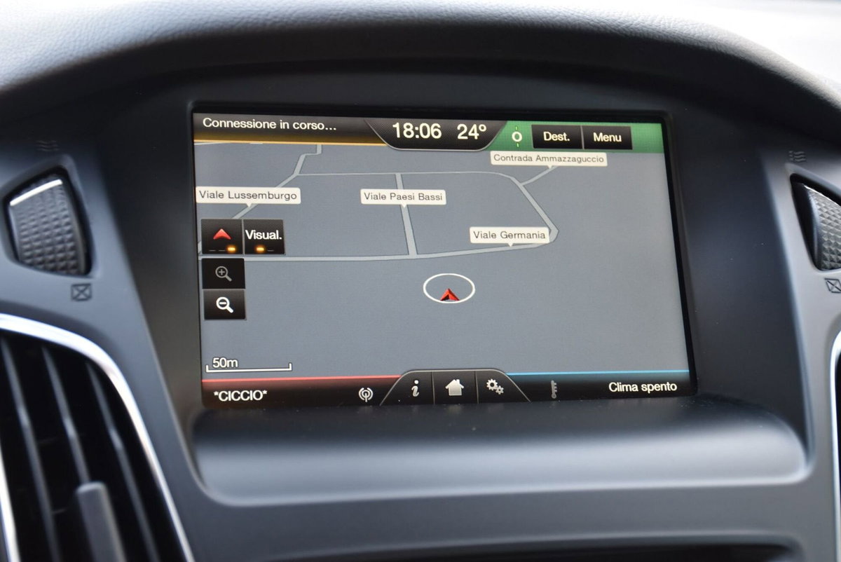 Ford Focus 1.5 TDCi 120 CV Start&Stop Powershift Titanium X (10)