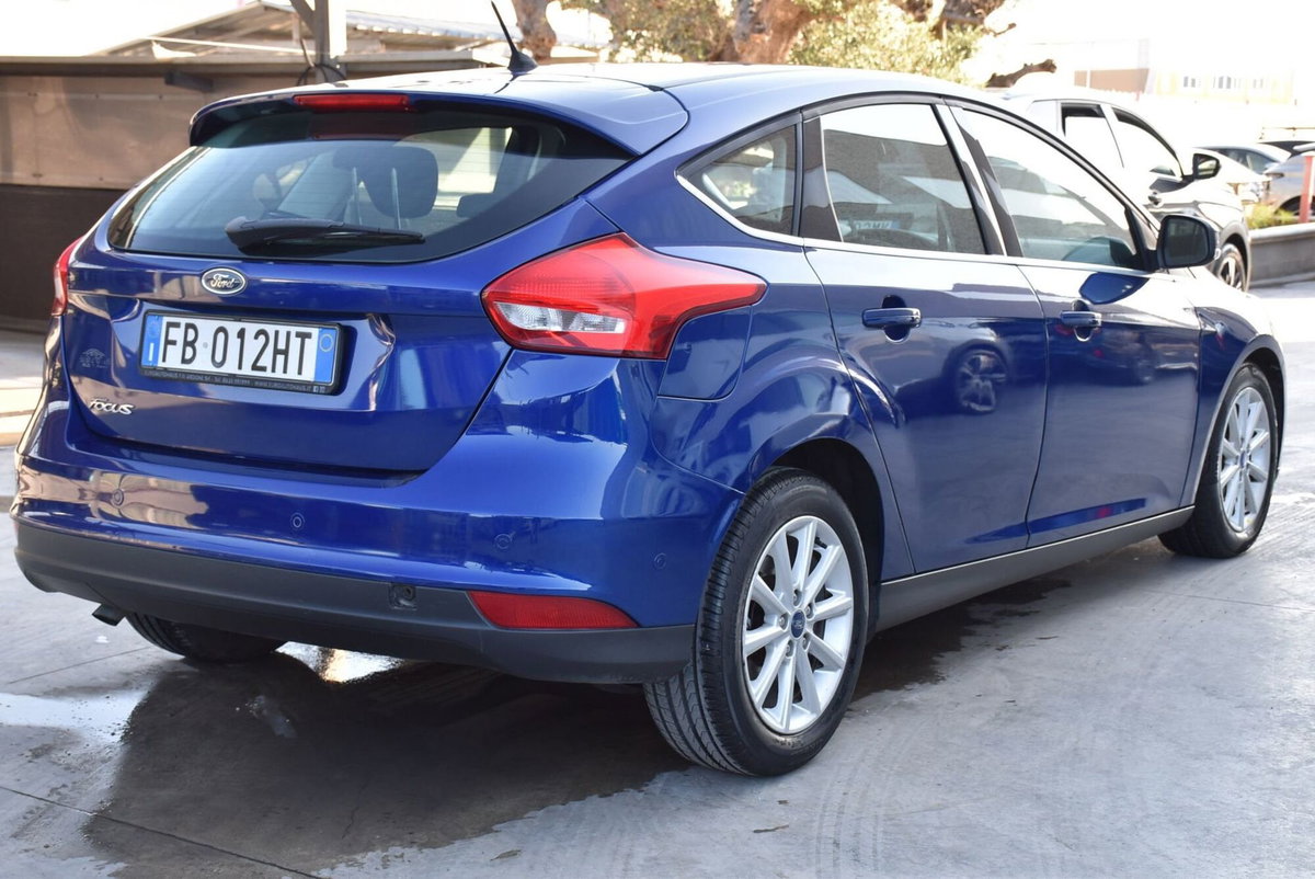 Ford Focus 1.5 TDCi 120 CV Start&Stop Powershift Titanium X (4)