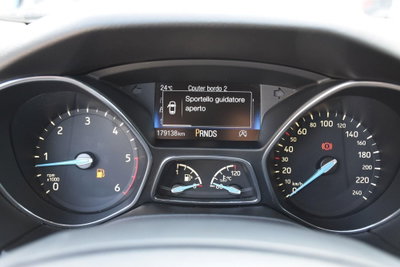 Ford Focus 1.5 TDCi 120 CV Start&Stop Powershift Titanium X (9)