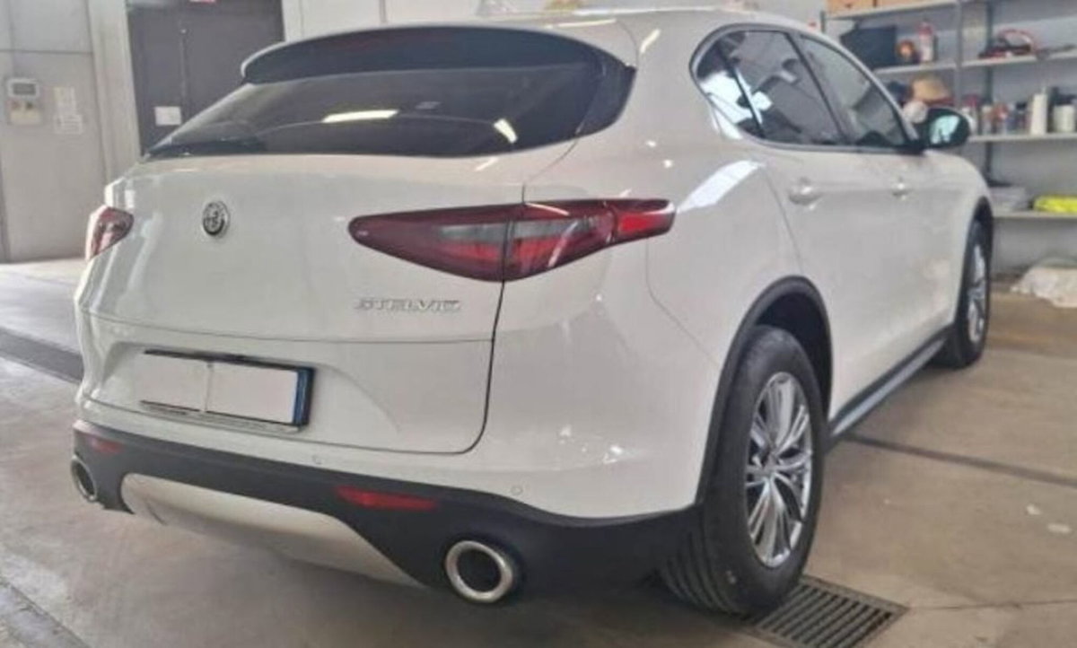 Alfa Romeo Stelvio Stelvio 2.2 Turbodiesel 160 CV AT8 RWD Business (2)