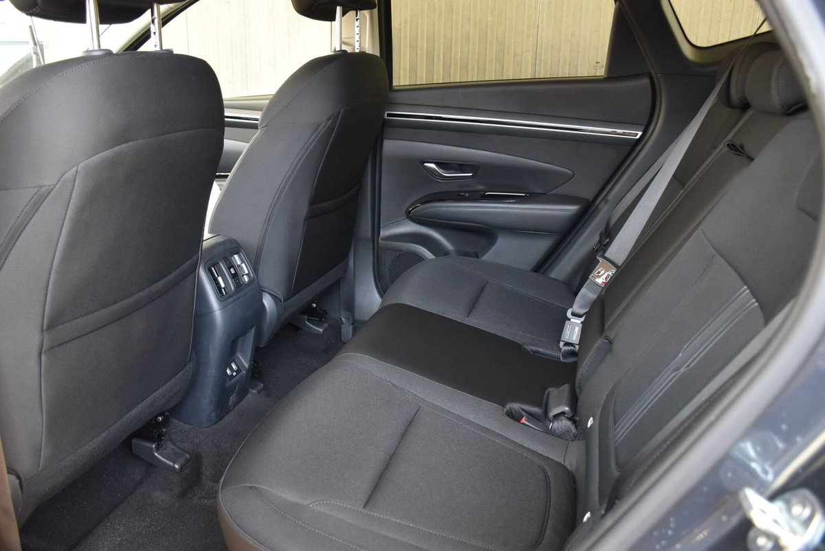 Hyundai Tucson 1.6 crdi 48V Xline 2wd imt (13)