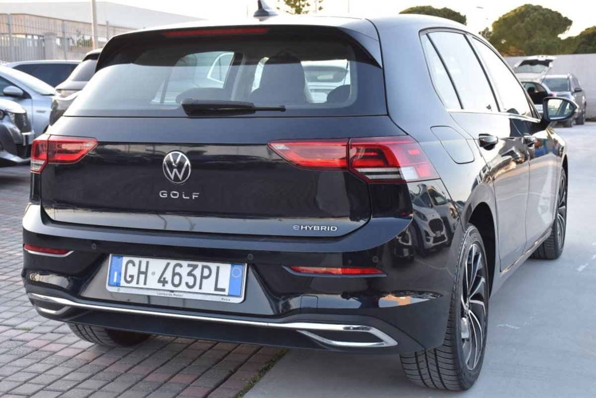Volkswagen Golf 1.4 TSI eHYBRID 204 CV DSG Style (4)