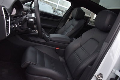 Porsche Cayenne Coupé 3.0 V6 E-Hybrid Platinum Edition (11)