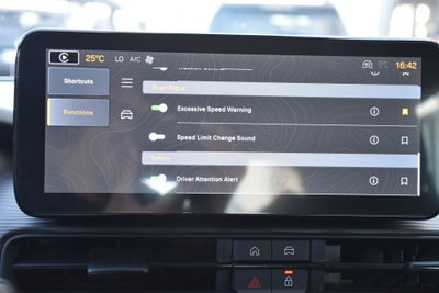 Jeep Avenger full-electric Longitude fwd 156cv auto (13)