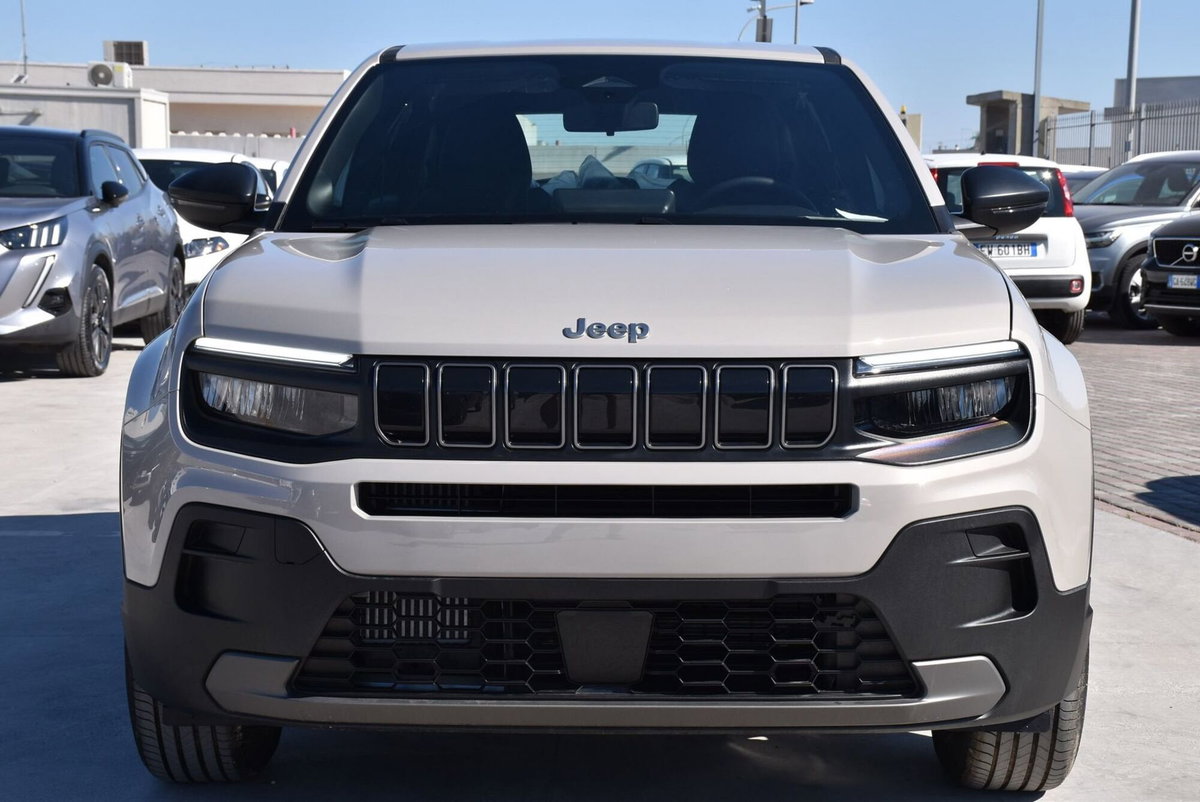 Jeep Avenger full-electric Longitude fwd 156cv auto (2)