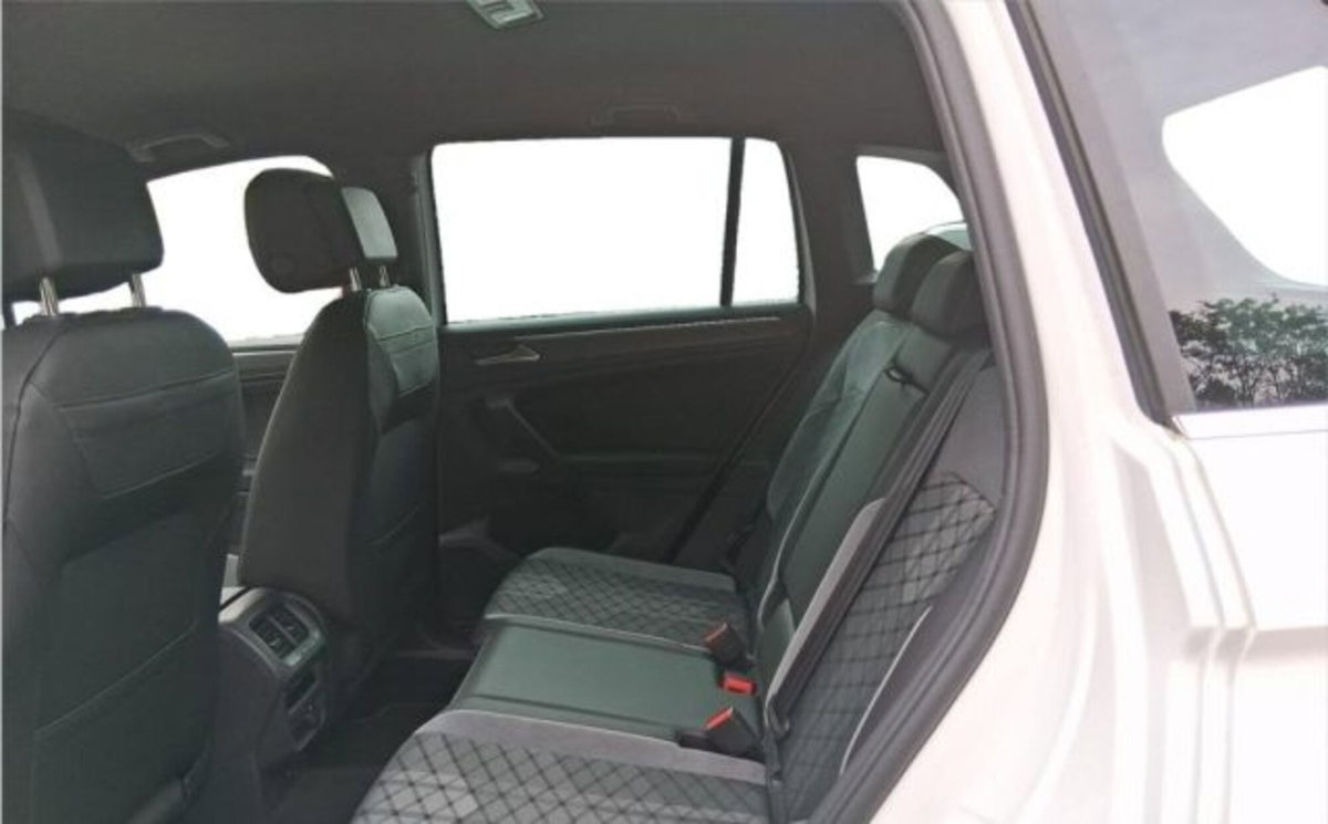 Volkswagen Tiguan 2.0 TDI 200 CV SCR DSG 4MOTION R-Line (9)