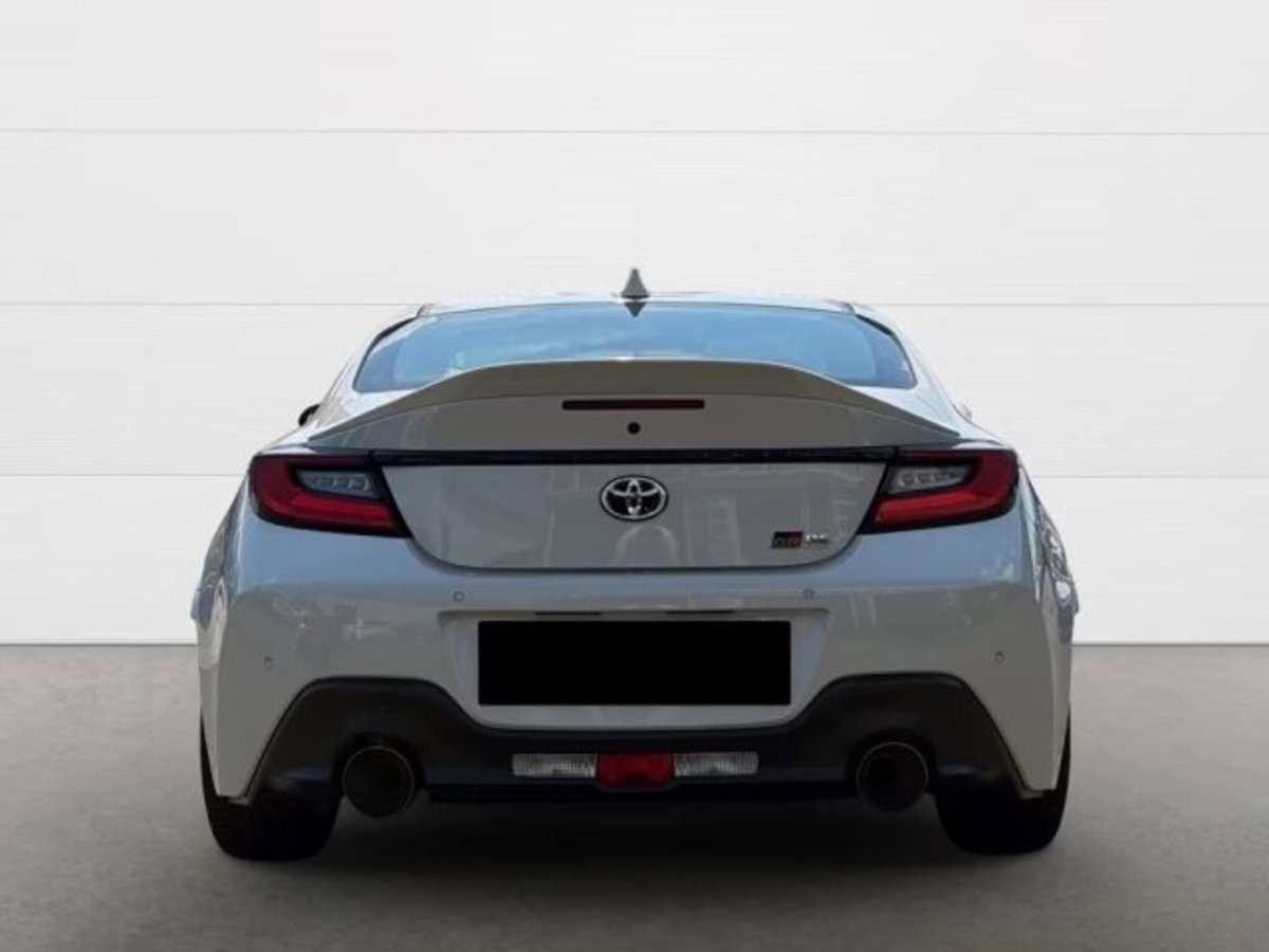 Toyota GR86 2.Premium Sport A/T (5)