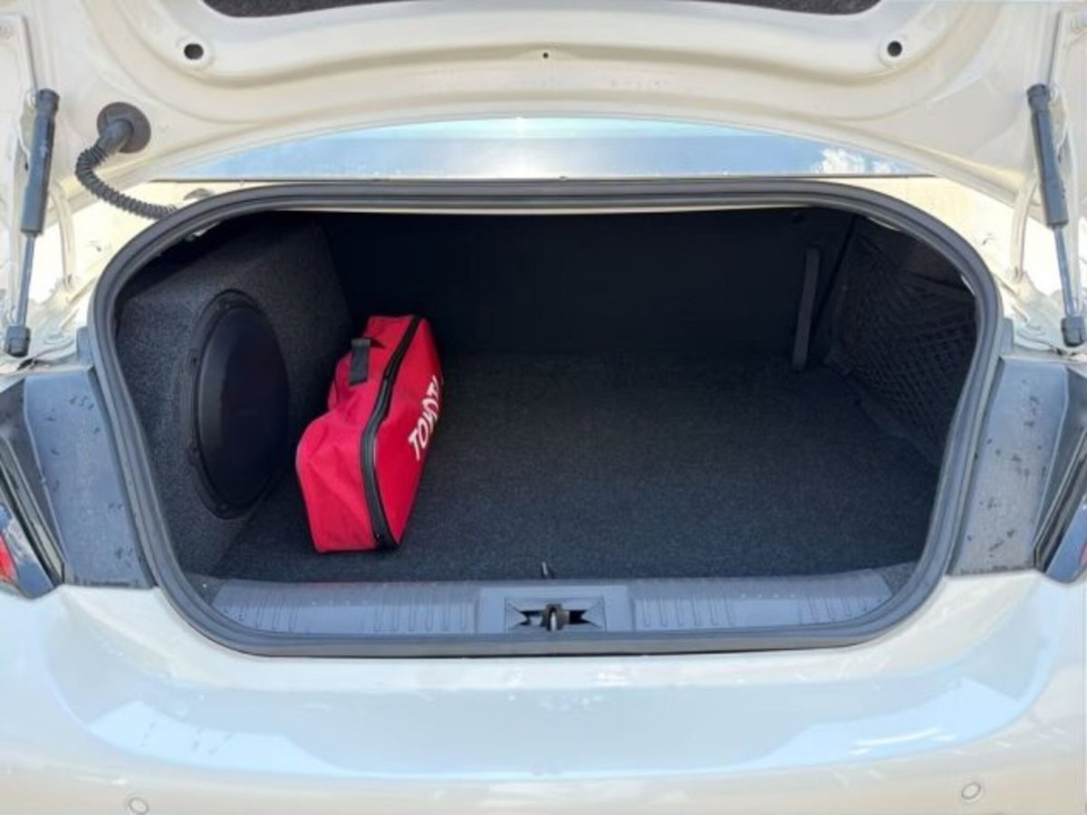 Toyota GR86 2.Premium Sport A/T (6)