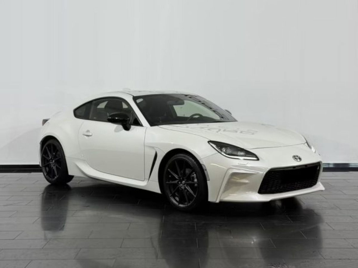 Toyota GR86 2.Premium Sport A/T (3)