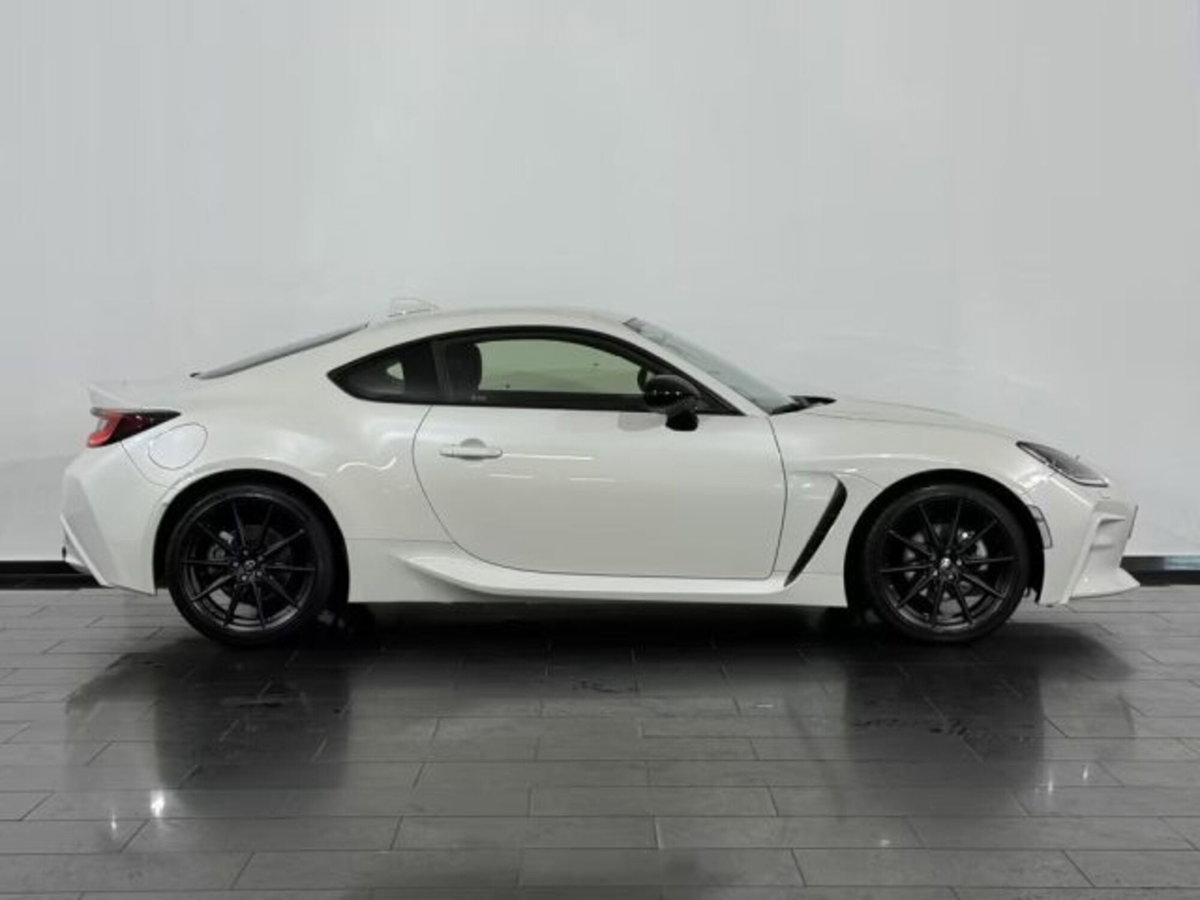 Toyota GR86 2.Premium Sport A/T (5)