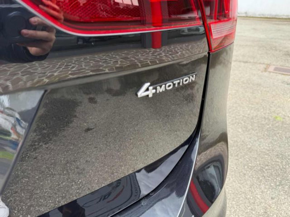 Volkswagen Tiguan 2.0 TDI 200 CV SCR DSG 4MOTION R-Line (7)