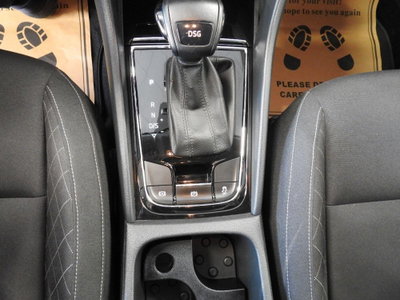 Skoda Karoq 1.6 TDI SCR DSG SportLine (19)