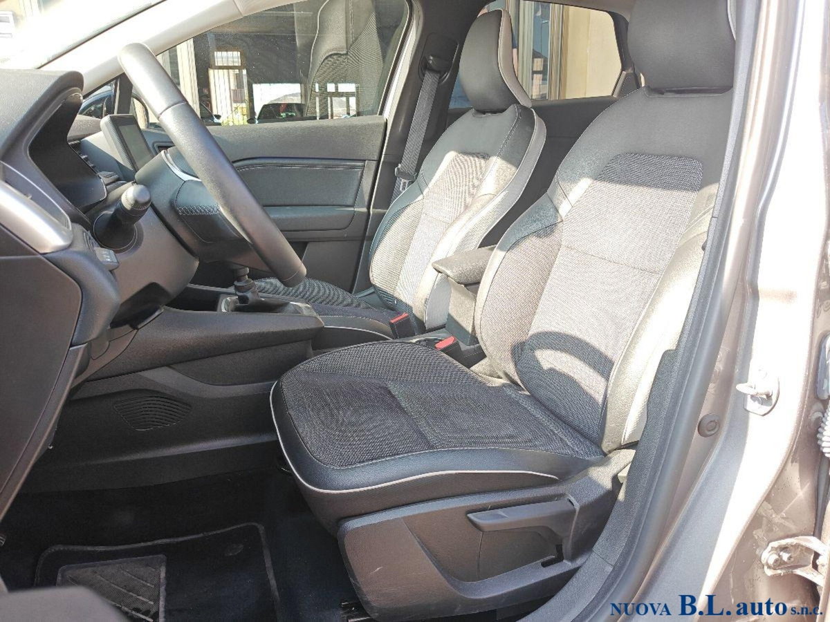 Renault Captur TCe 100 CV GPL Techno Fast Track (10)