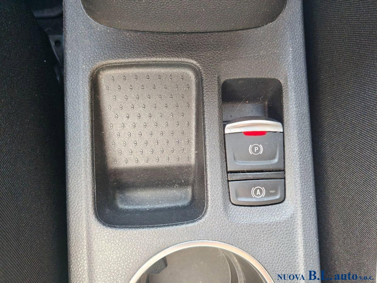 Renault Captur TCe 100 CV GPL Techno Fast Track (6)