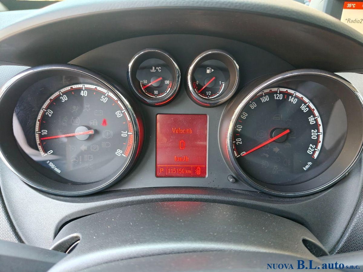 Opel Meriva 1.4 Turbo 120CV Design Edition (11)