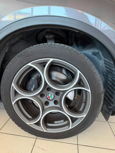 Alfa Romeo Stelvio Stelvio 2.2 Turbodiesel 190 CV AT8 Q4 Sprint (14)
