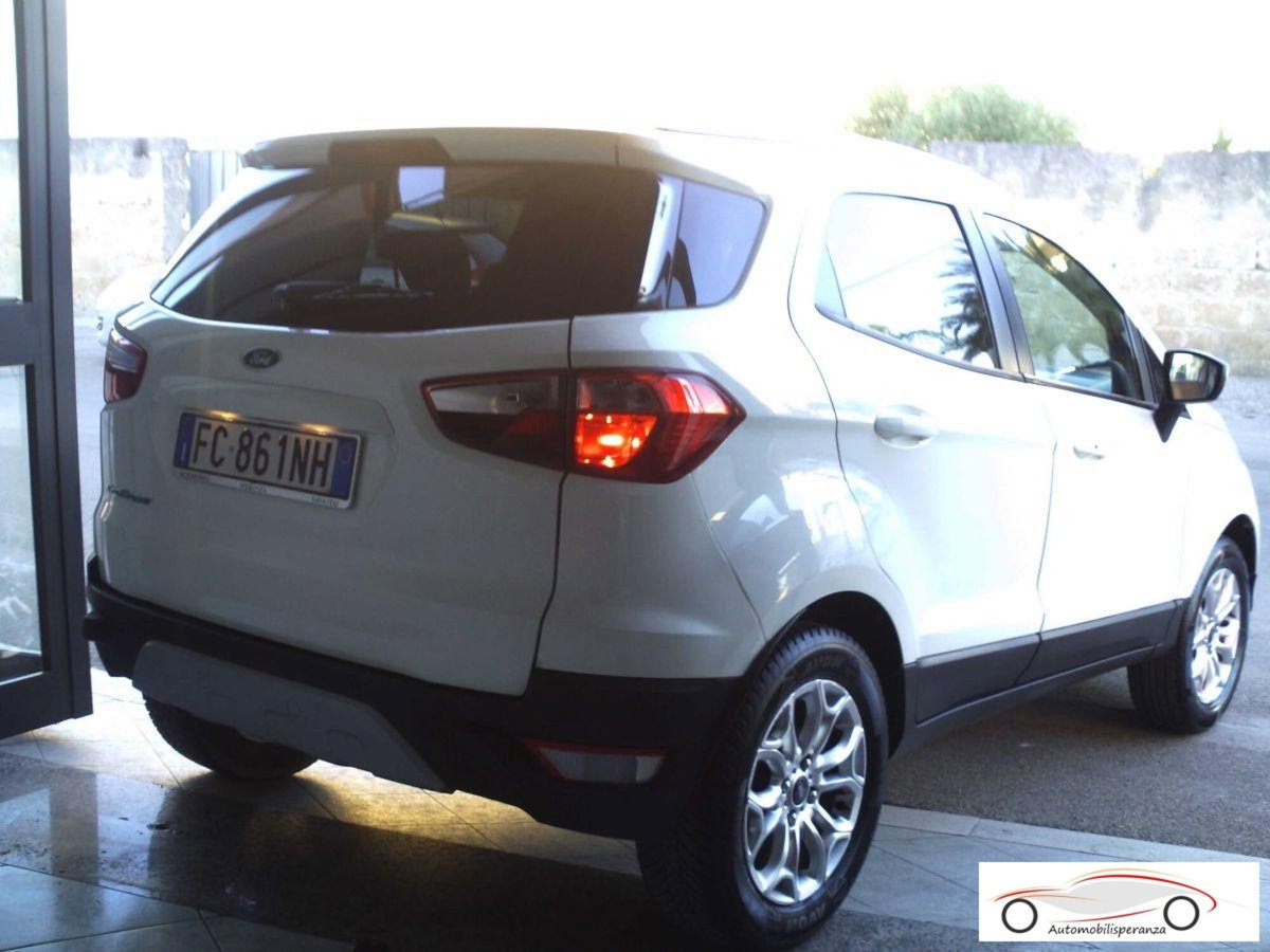 Ford EcoSport 1.5 TDCi 95 CV Titanium S (5)