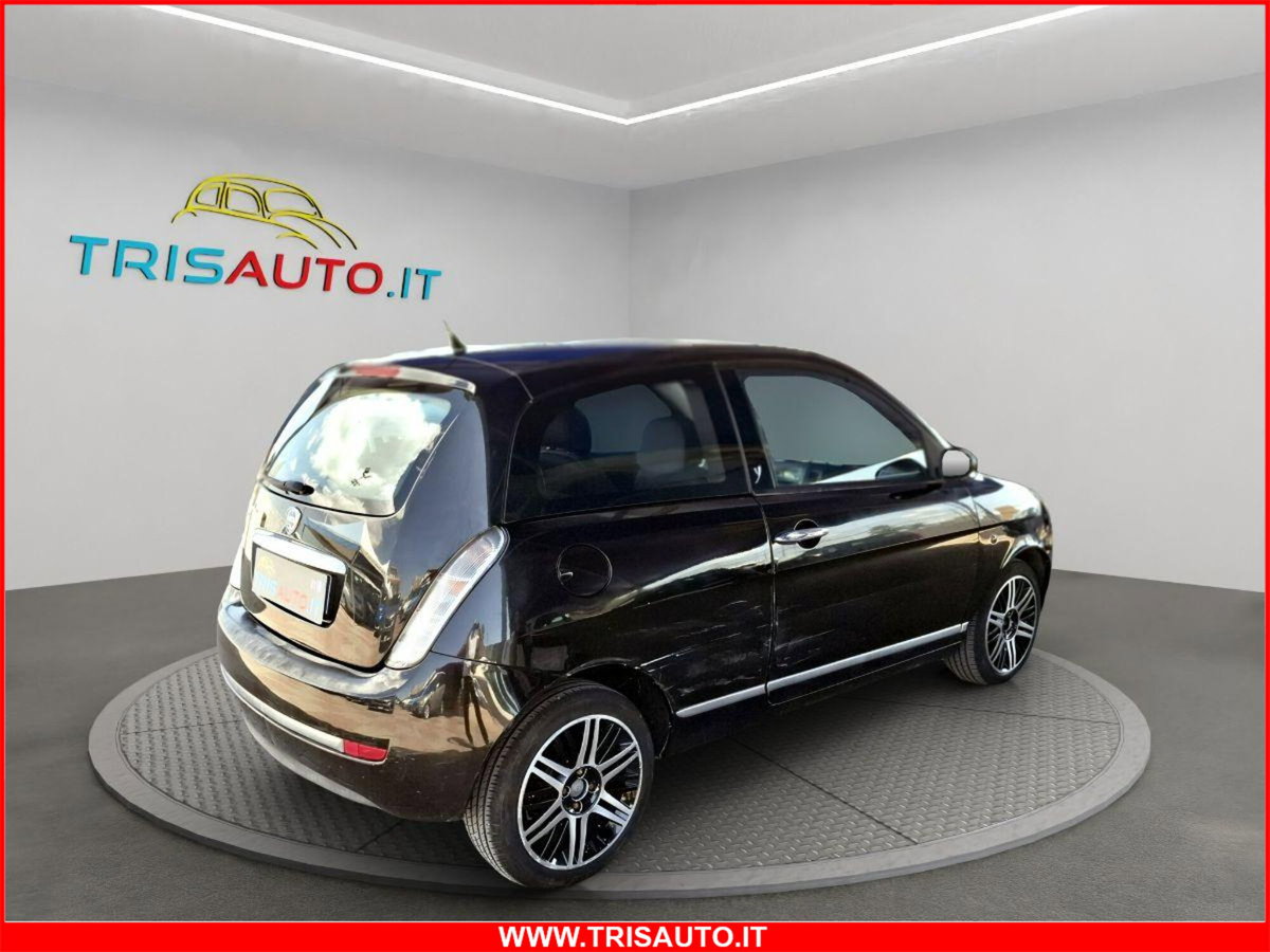 Lancia Ypsilon 1.2 (4)