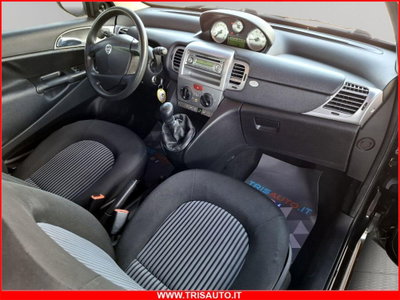 Lancia Ypsilon 1.2 (6)