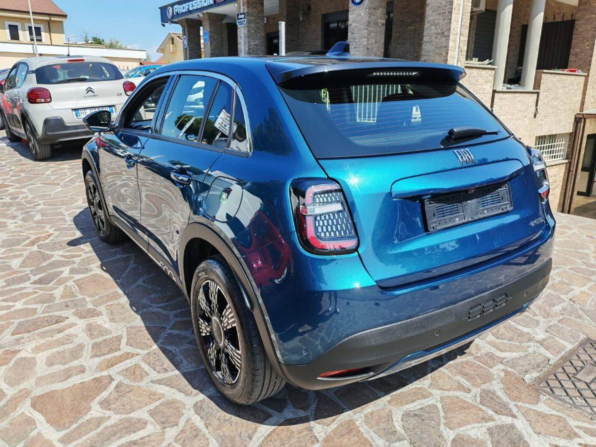 Fiat 600 1.2 hybrid 110cv auto (6)