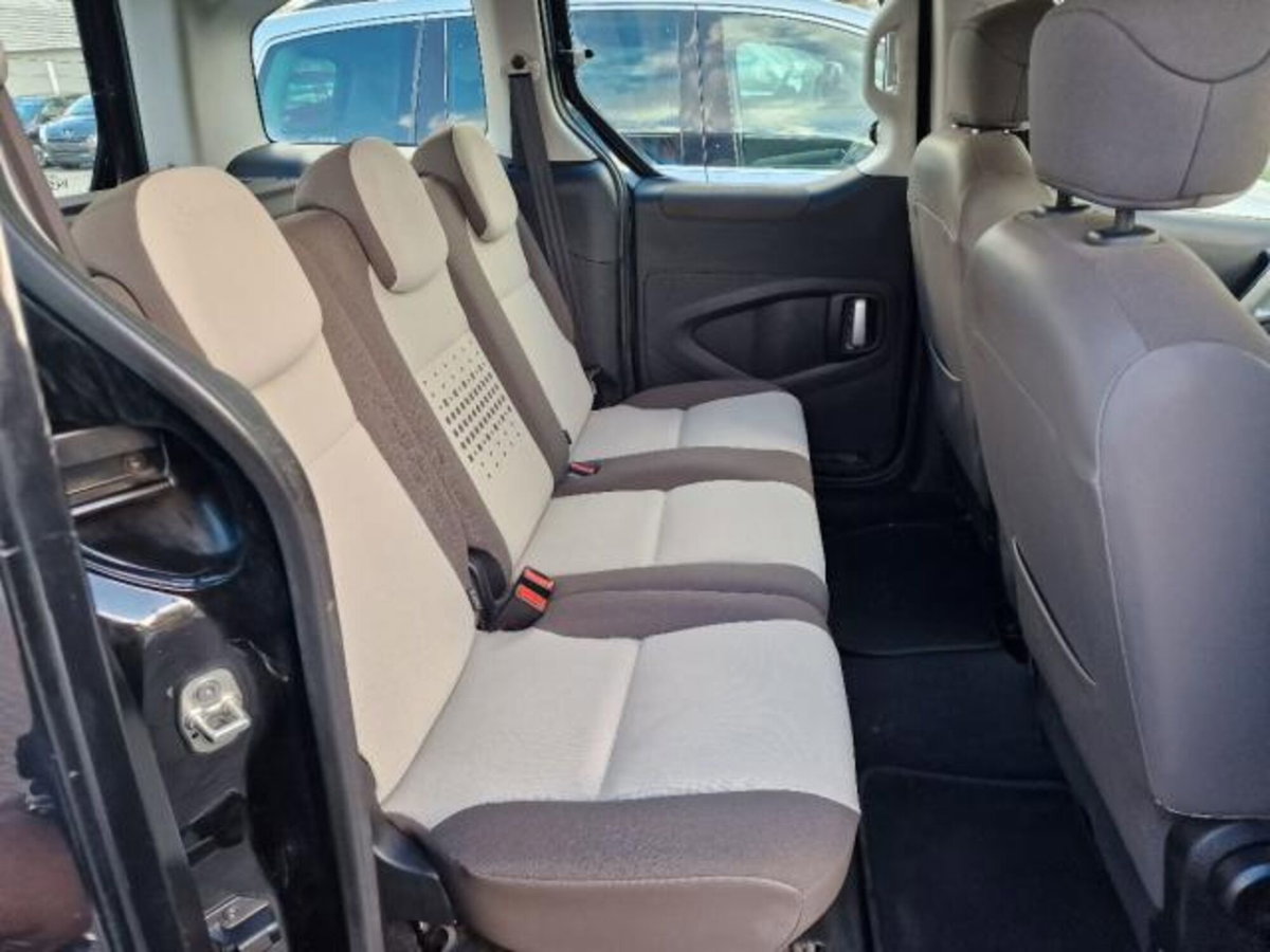 Citroen Berlingo Multispace 1.6 e-HDi 90 ETG6 Seduction (15)
