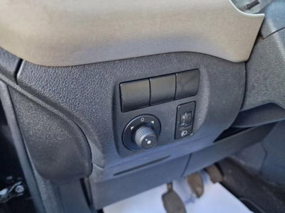 Citroen Berlingo Multispace 1.6 e-HDi 90 ETG6 Seduction (17)