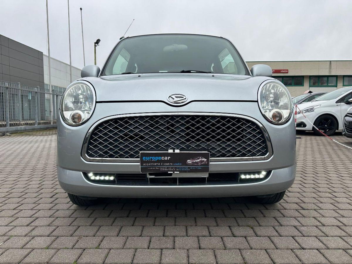 Daihatsu Trevis 1.0 (2)