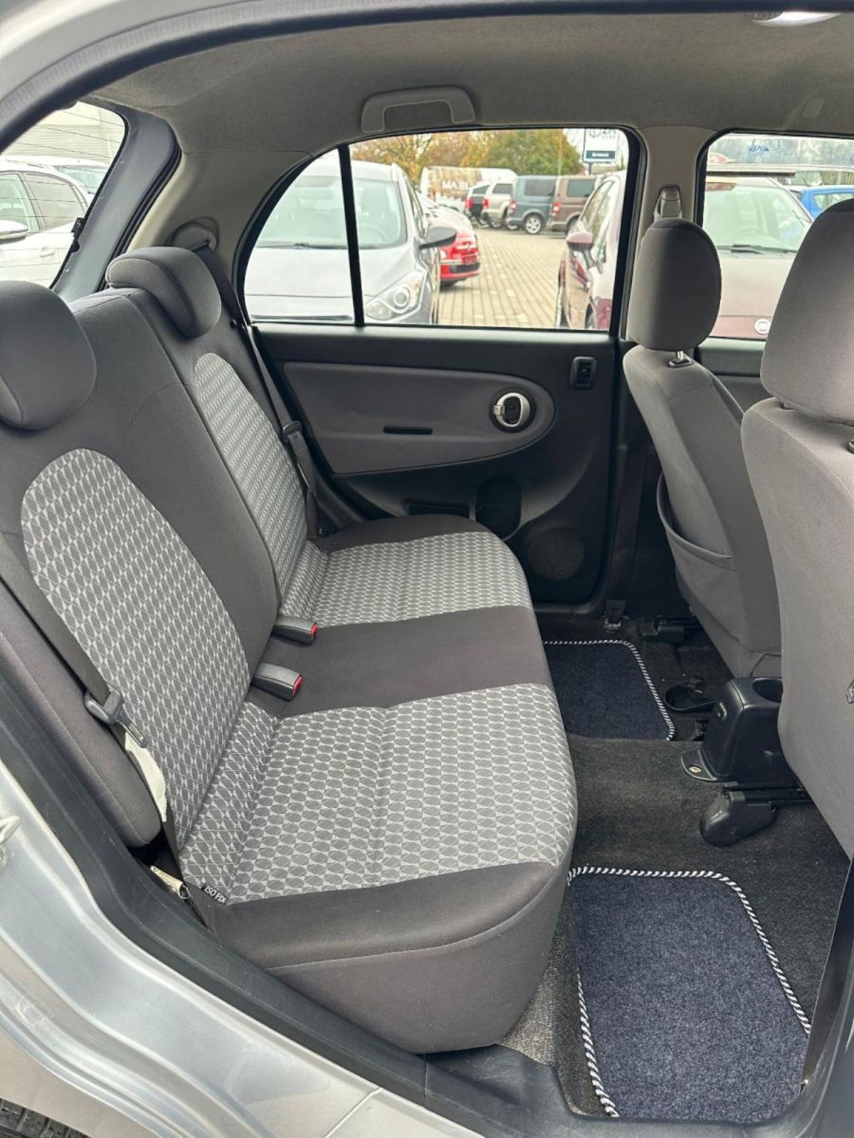 Daihatsu Trevis 1.0 (15)