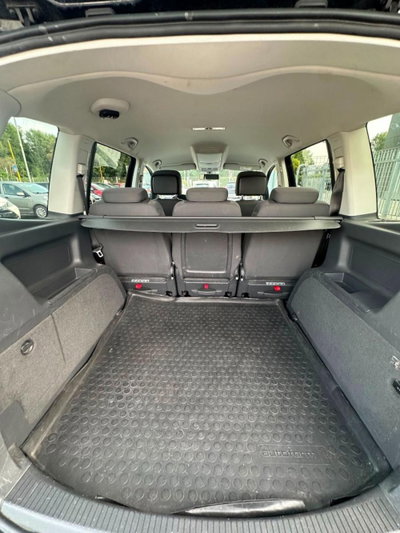 Volkswagen Touran 1.6 TDI Comfortline (16)