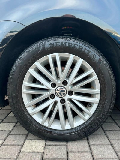 Volkswagen Touran 1.6 TDI Comfortline (8)